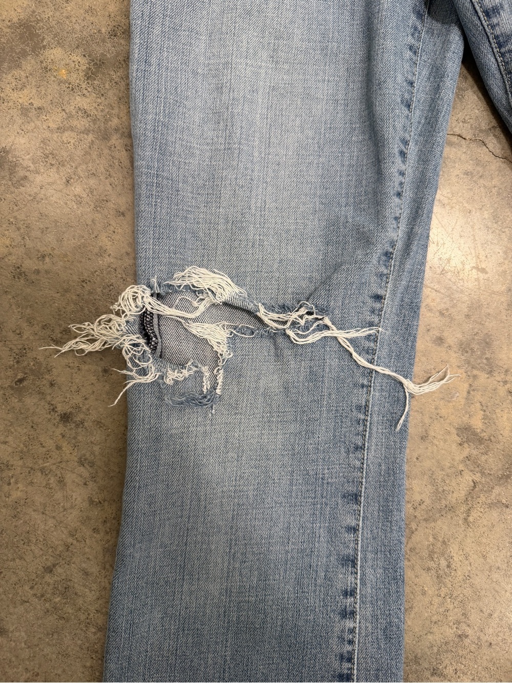 Y2K Joes Jeans Light Blue Flare Low Rise Jeans with Diamond-Pattern Back Pocket - Picture 6 of 7